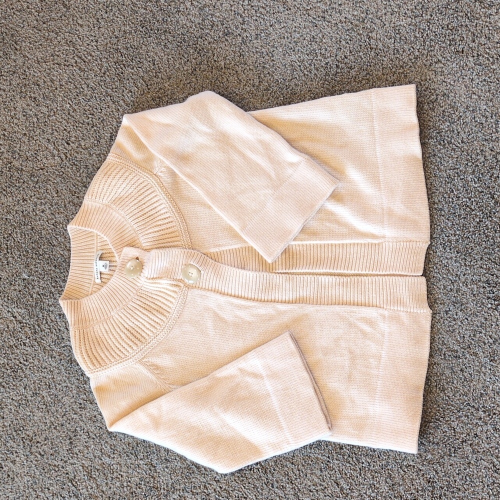Banana Republic 100% Merino Wool Sweater Size M